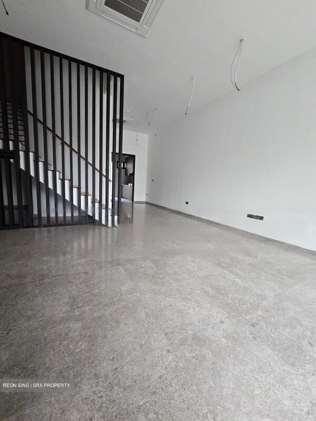 Lorong H Telok Kurau (D15), Terrace #486953381